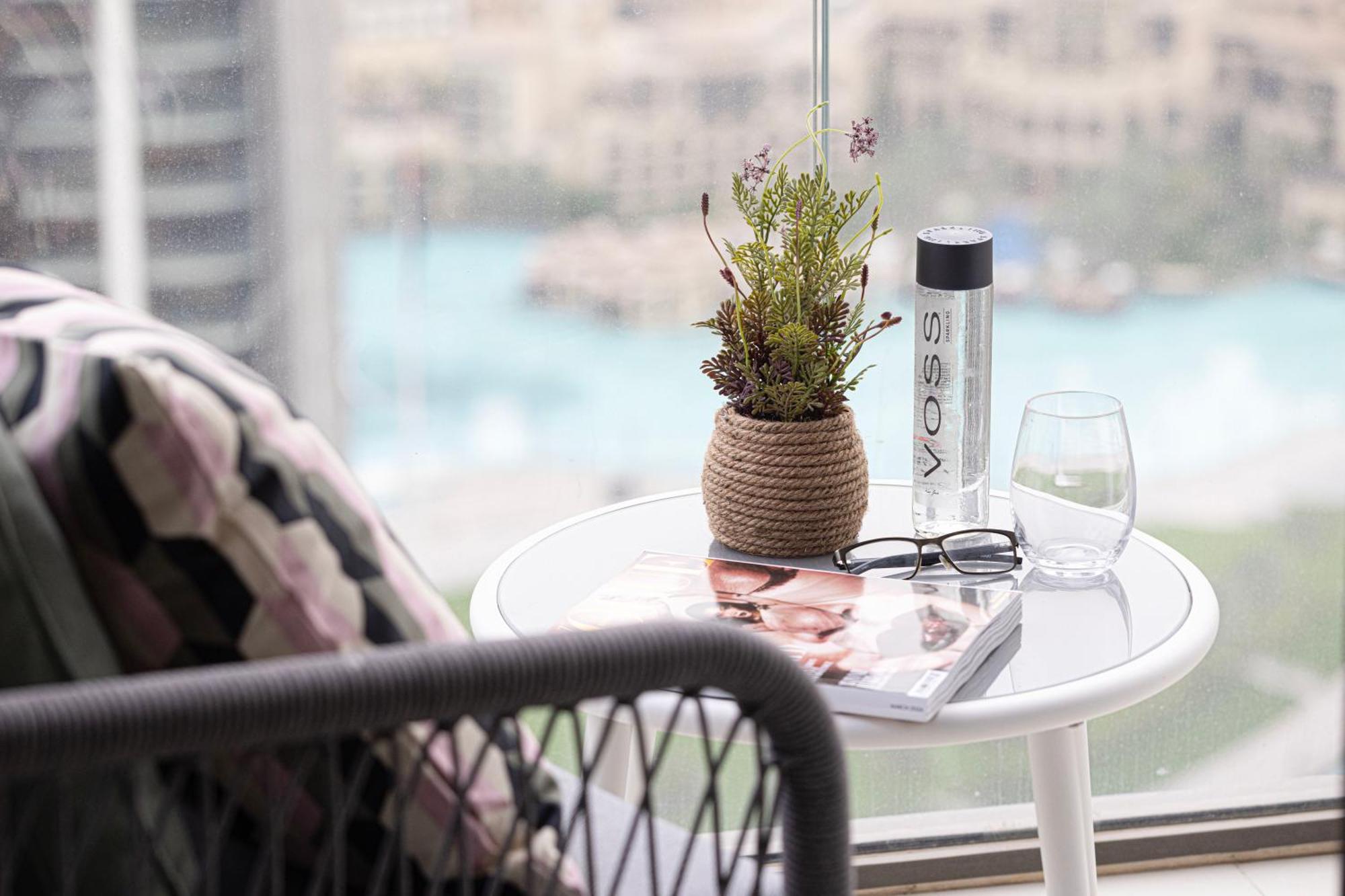 Apartment Burj Crown Luxury 4 Bedroom, Balcony Views, 5 Min To Burj Khalifa *