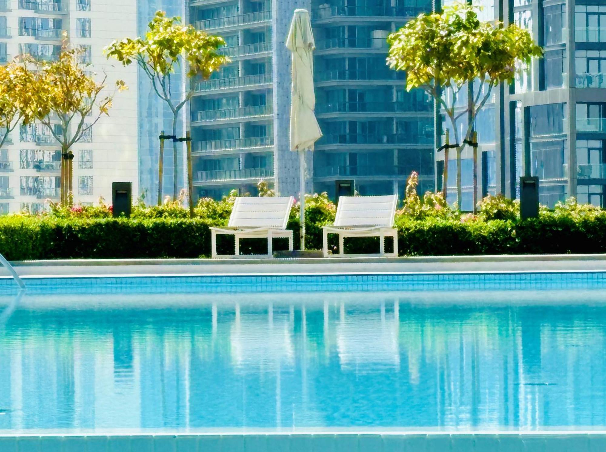 Burj Crown Luxury 4 Bedroom, Balcony Views, 5 Min To Burj Khalifa Apartment Dubai