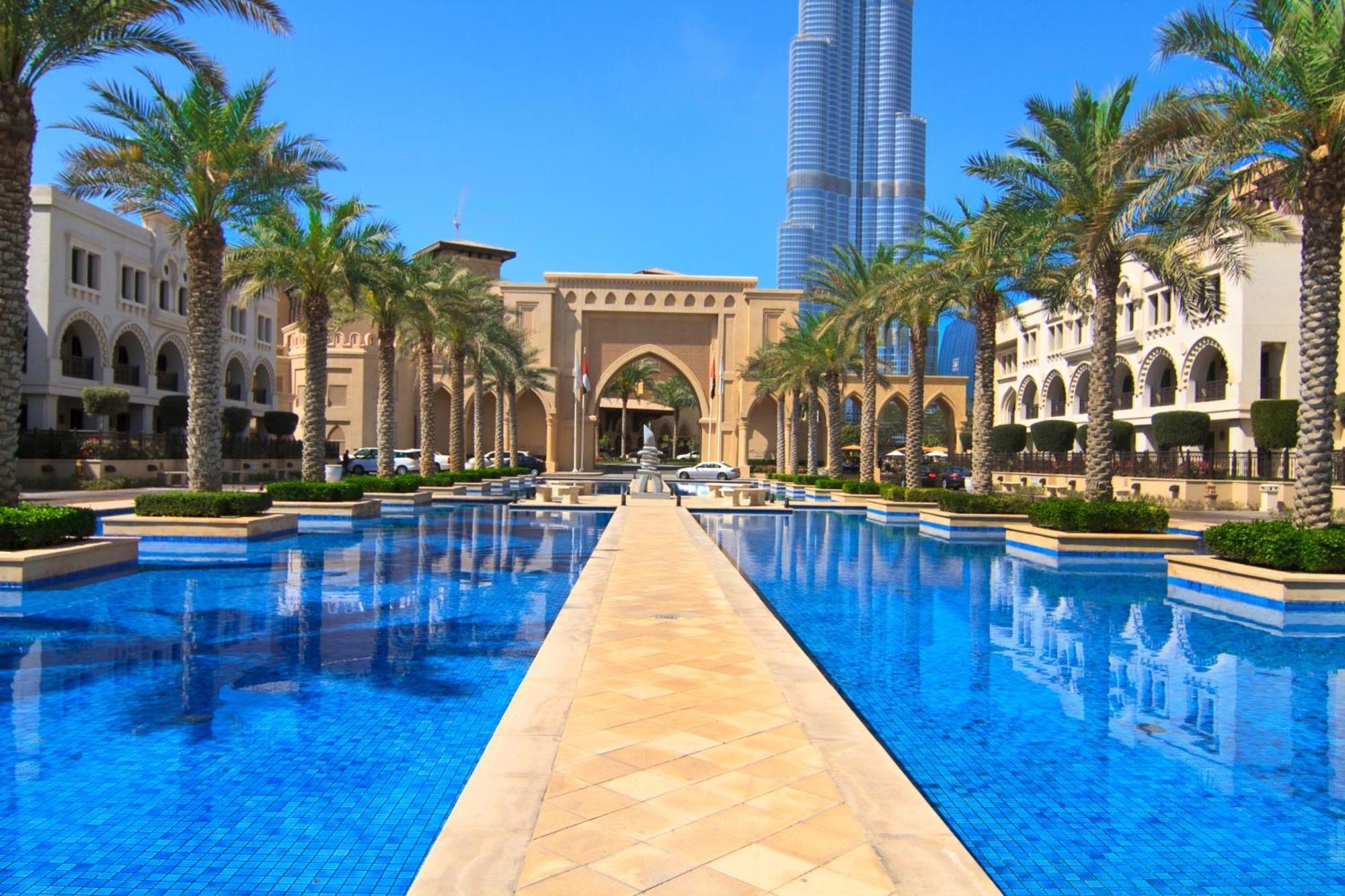 Burj Crown Luxury 4 Bedroom, Balcony Views, 5 Min To Burj Khalifa * Dubai