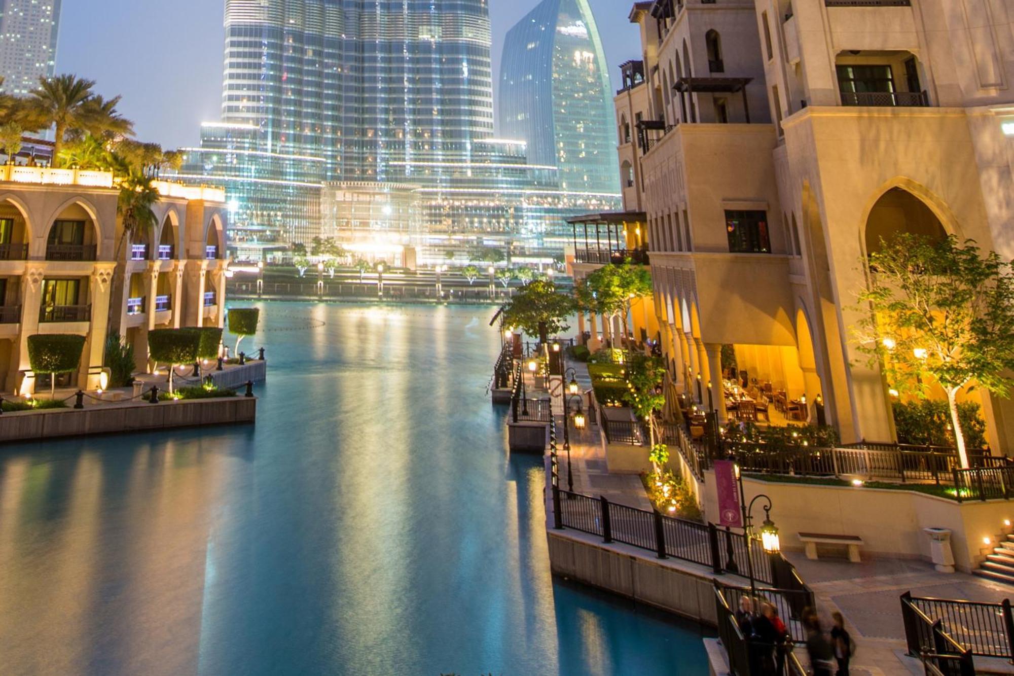 Apartment Burj Crown Luxury 4 Bedroom, Balcony Views, 5 Min To Burj Khalifa Dubai