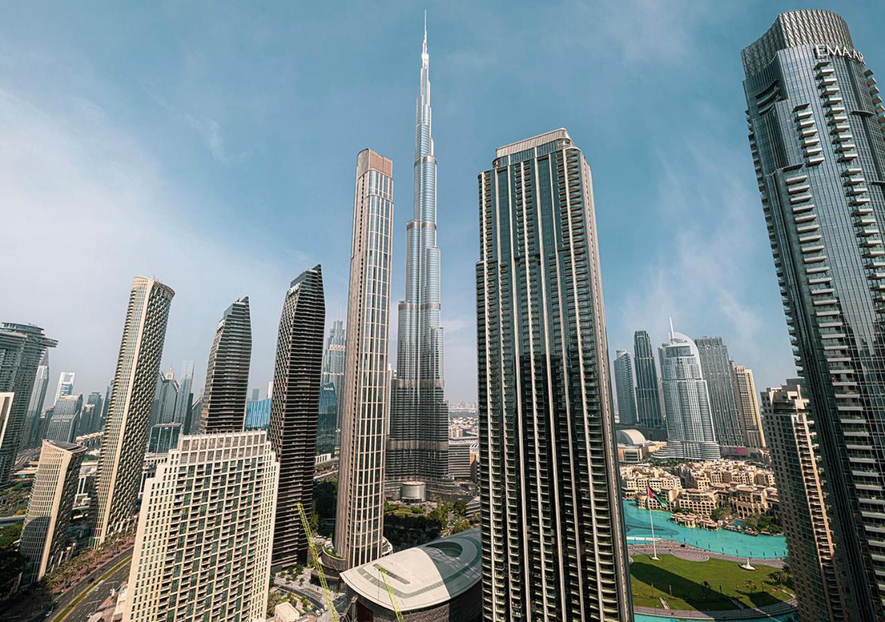 Burj Crown Luxury 4 Bedroom, Balcony Views, 5 Min To Burj Khalifa Apartment