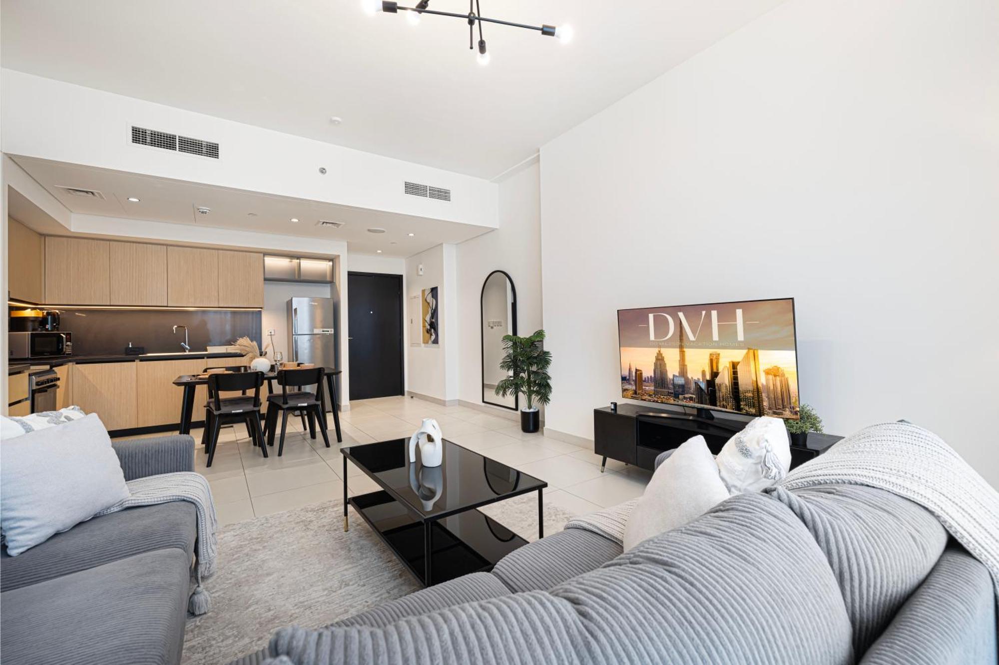Apartment Burj Crown Luxury 4 Bedroom, Balcony Views, 5 Min To Burj Khalifa